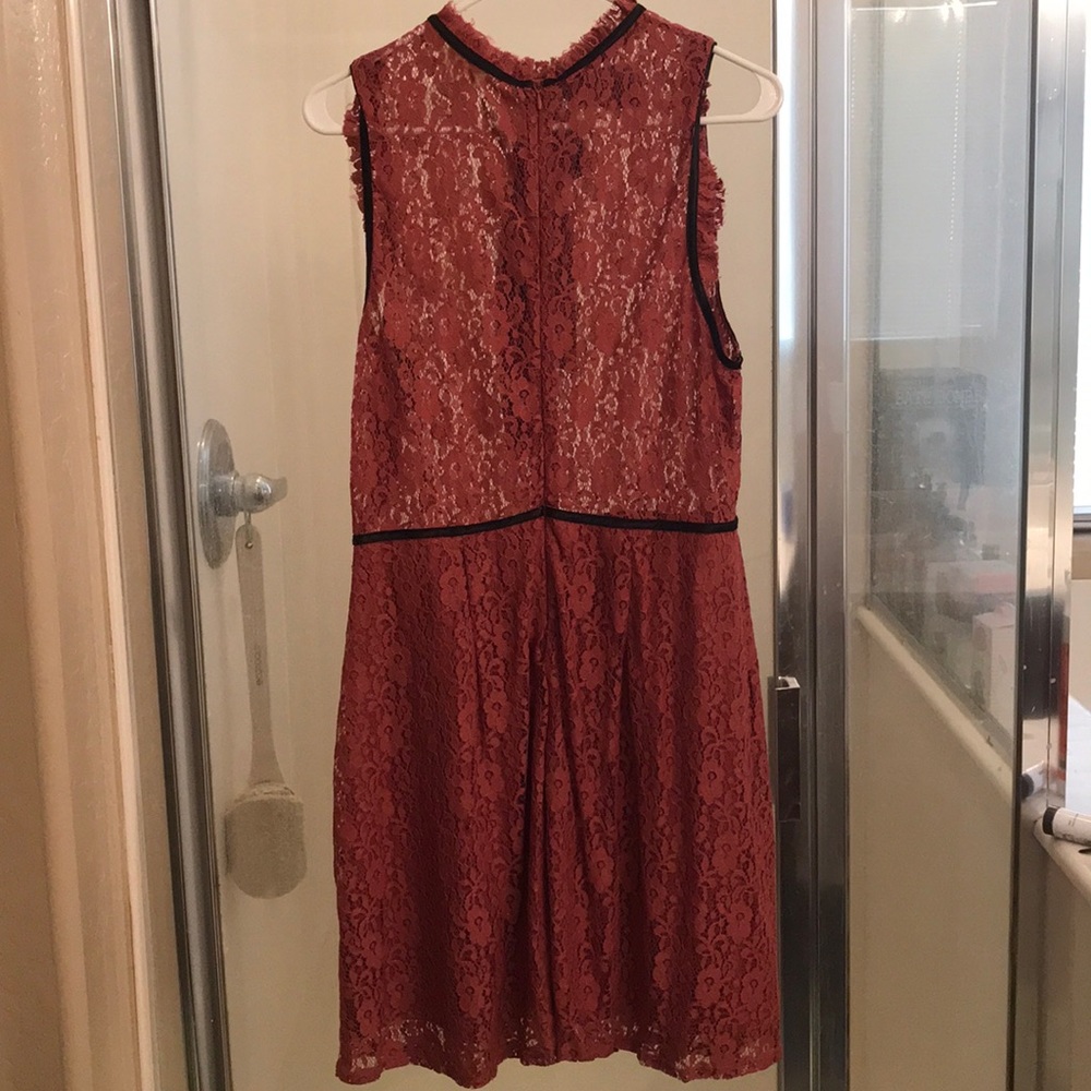 Mauve Midi Lace Dress - Picture 5 of 8